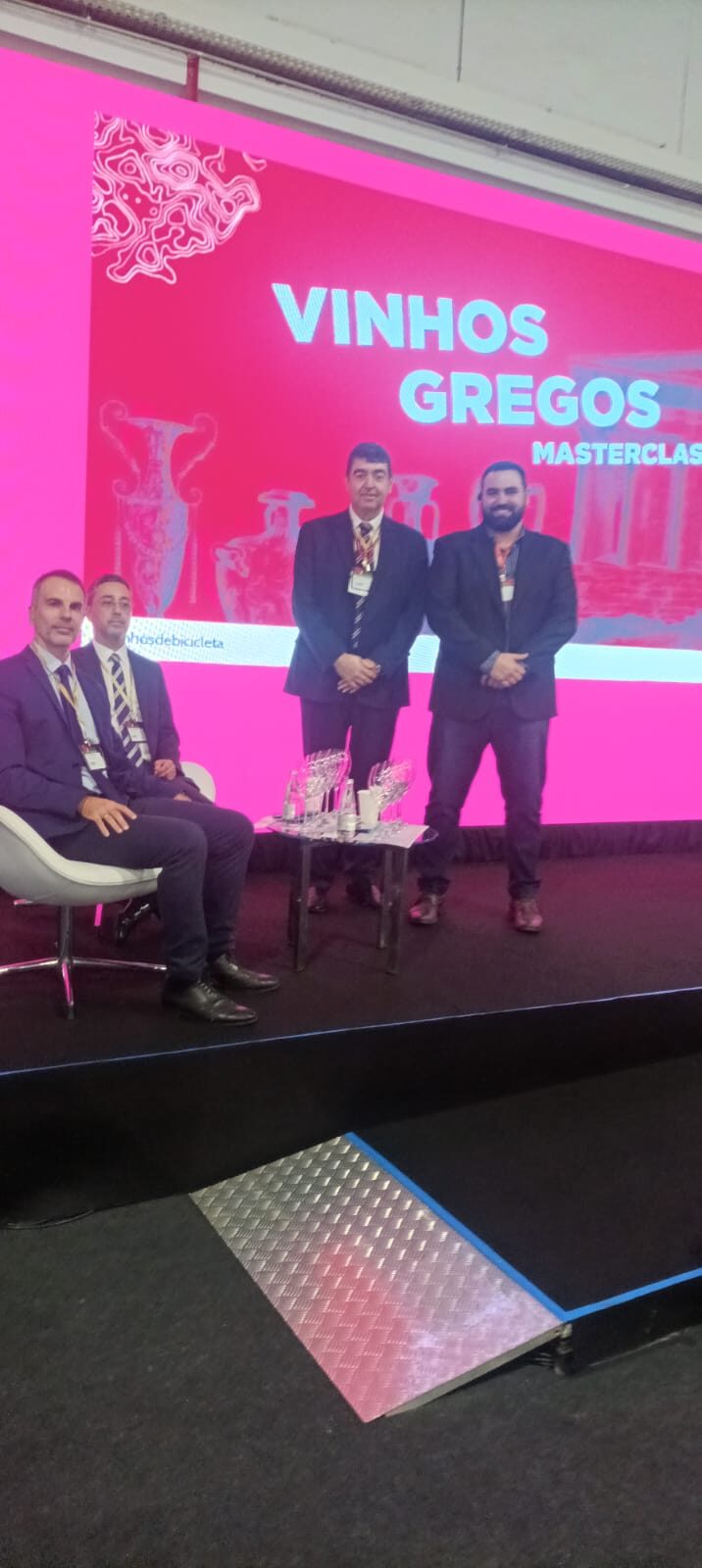 Masterclass Vinhos Gregos na ProWine 2023 com Rodrigo Ferraz e o Cônsul-Geral da Grécia